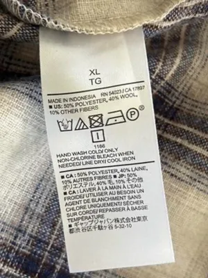 Banana Republic Plaid Button-Up Jacket in Cream and Black thumbnail 4