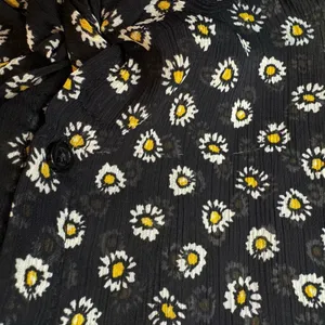 Brandy Melville Women’s Y2K‎ Black Floral Sheer Sleeveless Blouse One Size thumbnail 9