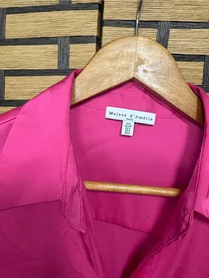 Maison d’amelie pink satin button down shirt size small thumbnail 4