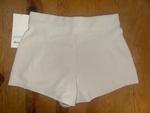 NWT Lululemon Ribbed Softstream High-Rise Short 2” thumbnail 2