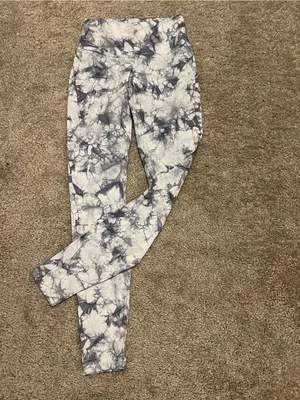Lululemon wunder under high rise tight shibori 28” Sz 4 thumbnail 6