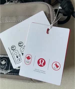 Lululemon Team Canada Future Legacy Easy Access Bag 1.5L COC CPC Logo thumbnail 4