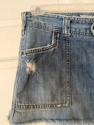 Vintage Abercrombie & Fitch Light Wash Distressed Denim Mini Skirt Size 6 thumbnail 3