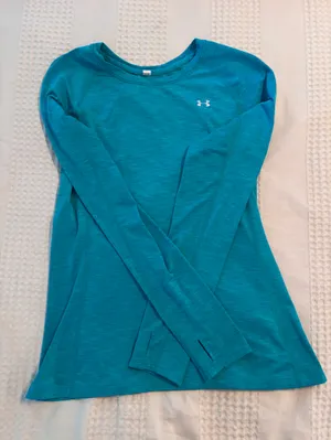 Under Armour- Women’s Long Sleeve with Thumb Holes thumbnail 1