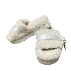 Ugg Fluffita slide‎ on off-white Sherpa sheepskin slippers womens 9 lug sole thumbnail 3