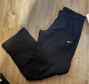 Nike Sweatpants Black thumbnail 1