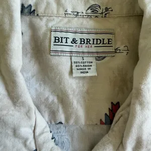 Women’s western shirt thumbnail 4