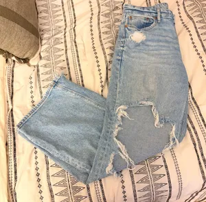 Curvy Super High Rise Jeans thumbnail 1