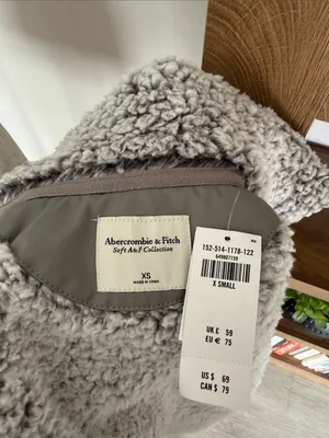 NWT Abercrombie & Fitch soft A&F collection Sherpa Puffer Vest - Light Gray thumbnail 7