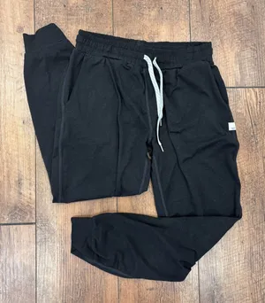 Vuori Women’s Performance Jogger - Black - XS -VW303 Athletic Soft Pockets thumbnail 1