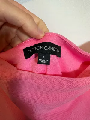 Tight rouged pink formal dress thumbnail 4