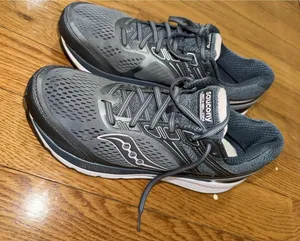 Size US 11 Women’s Saucony Echelon EVERUN 7 Running Sneakers Gray Slate Pink thumbnail 1