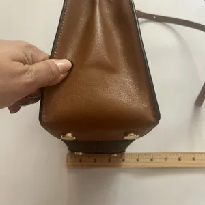 MICHAEL Michael Kors NWOT Mercer Shopper Crossbody Bag with removable strap. thumbnail 11