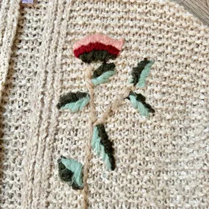 Alya Floral Chunky Knit Sweater Cardigan Embroidered Flowers in Cream Size S thumbnail 6