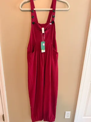 Halara M Peto Red waffle like Adjustable Strap Overalls With Front Pockets Size thumbnail 2