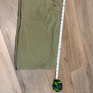 Vestique‎ Cassie Cargo Pants Green size small thumbnail 6