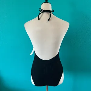 NWT Aerie Crinkle Halter Cheekiest One Piece Swimsuit True Black Swim Beach Sz S thumbnail 5