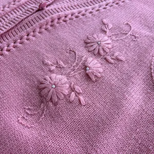 90s Vintage TC Fashion Pink Sweater Vest L Floral Embroidered Knit Coquette thumbnail 5