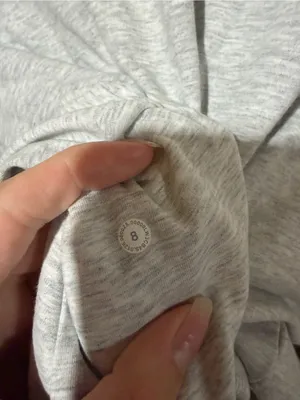 Lululemon Scuba Pullover
Heathered Core Ultra Light Grey thumbnail 4