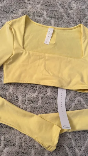 Missguided Crop Top thumbnail 2