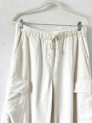 Calvin Klein Ivory Linen Blend Pull On Wide Leg Cargo Pants thumbnail 3