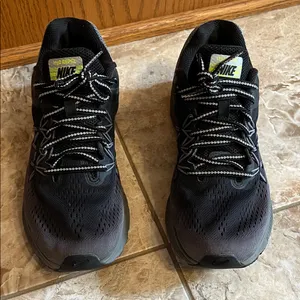 Nike H20 Repel Zoom Winflo 3 Ombre Black and Gray Athletic Sneakers - Size 9.5 thumbnail 5