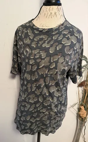 ALLSAINTS Leopard Print Oversized Fit‎ T Shirt Women S Grey Black Short Sleeve thumbnail 1