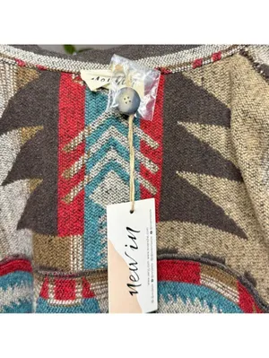 New In Women's Size L Button Up Southwestern Aztec Fleece Pullover Jacket NWT thumbnail 4