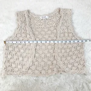 DECREE Beige Cream Crochet Open Front Vest XL Cropped Boho Festival Beach Summer thumbnail 8
