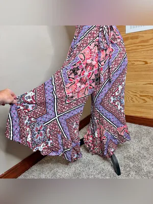 Cotton Candy LA Floral Paisley Spaghetti Strap Cropped Wide Leg Jumpsuit Small S thumbnail 4