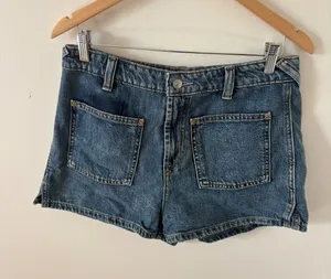 We The Free Free People Blue Denim Utility Patch Pocket Shorts Size 30 thumbnail 1