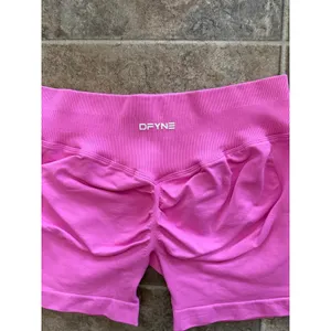 Dfyne Impact Shorts 4.5” Blossom Size Medium Pink thumbnail 8