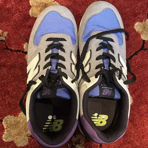 New balance sneakers thumbnail 2