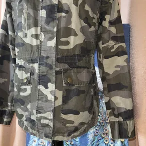 Size M Camo Jacket thumbnail 3