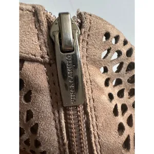 Vince Camuto Womens Taupe Suede Perforated Laser Cut Ankle Booties Size 7M thumbnail 4