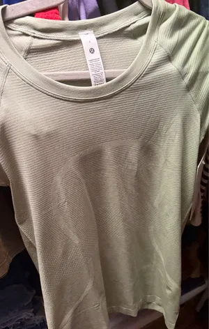 Lululemon Swiftly Short Sleeve Shirt Tech 2.0 thumbnail 1