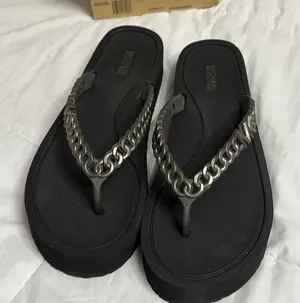 Michael Kors Flip-Flops 8  thumbnail 1