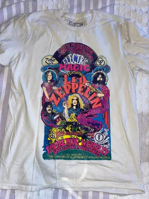 boutique graphic tee Multiple Size M thumbnail 1