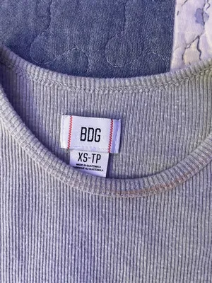 Urban Outfitters Grey Top thumbnail 3