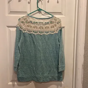Maurices Womens XL Top Blue‎ Crochet Lace Crew Neck 3/4 Sleeve Pullover thumbnail 5