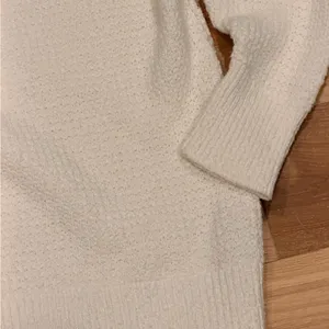 Free People‎ NWT Cream Cowl Neck oversized Sweater small thumbnail 2