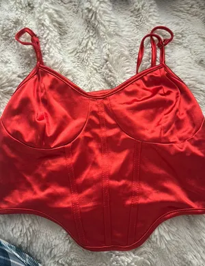 red crop top thumbnail 1