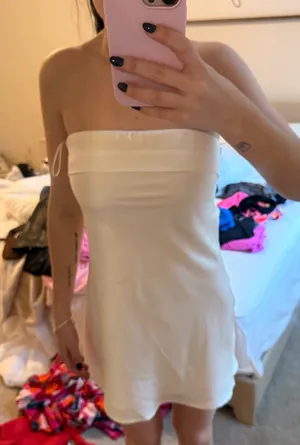 White boutique dress thumbnail 1