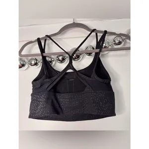 Lululemon Nulu and Mesh Yoga Sports Bra Light Support Jewel Emboss Black thumbnail 4