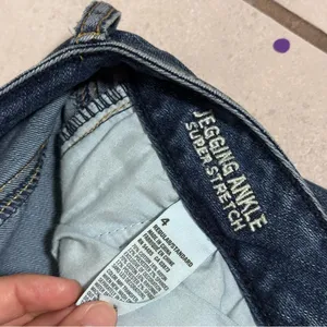 American Eagle Women Denim‎ Jegging Ankle Super Stretch Stacked Moto size 4 thumbnail 5