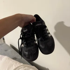 Adidas Sambas thumbnail 2