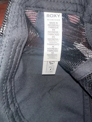 NWT Roxy Finishline 3 Trucker Cap- Black thumbnail 9