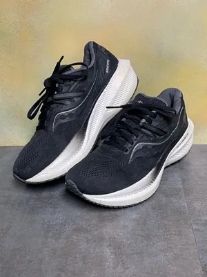 Saucony Triumph 20 Women's Black/White Running Shoes Size 8 thumbnail 12