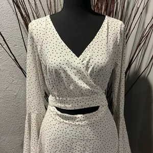 🍒Nwt Moda White And Black Polka Dot Wrap Dress Size Medium🍒 thumbnail 3