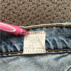 VINTAGE Levis 910 High Rise Shorts thumbnail 7